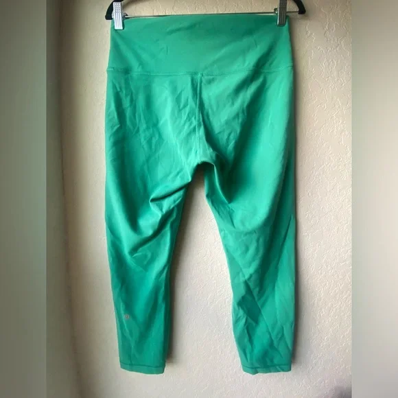 Lululemon Wunder Train High-Rise Crop 23" ~ Size 12 - Picture 4 of 6